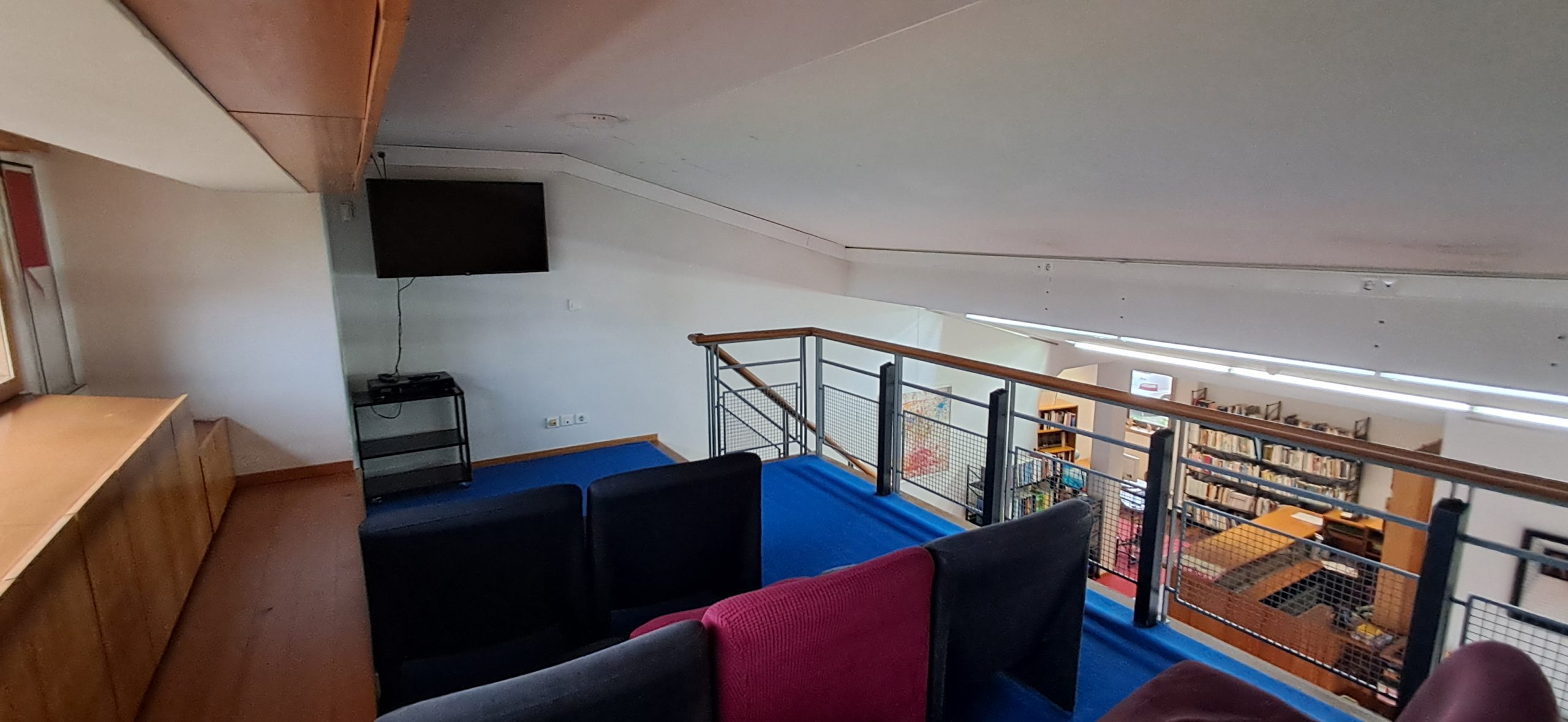 Ludoteca/Biblioteca Juvenil – Espaço cinema