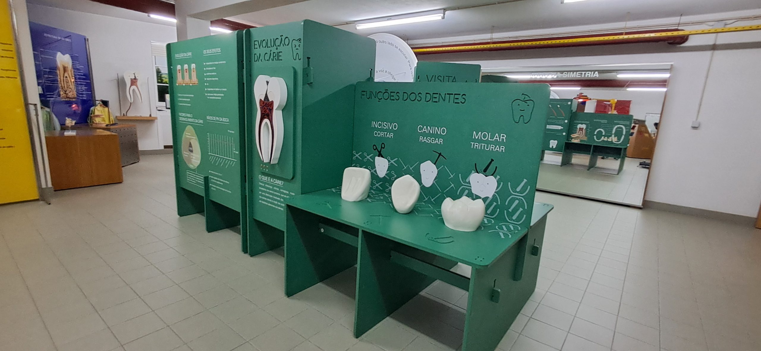 Exposição “Visita a saúde dos teus dentes”